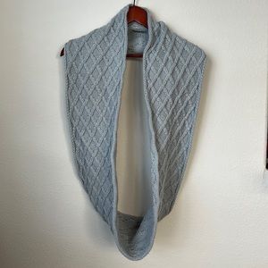 The Royal Standard Grey Circle Scarf